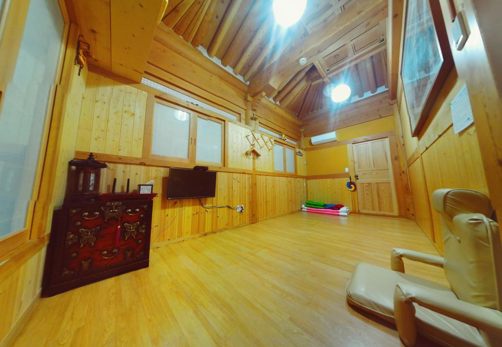Hanok Guesthouse Jangsoo Jeonju Quarto foto
